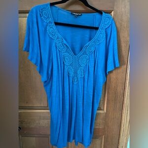 Cable & Gauge Bright Royal Blue V-Neck Tunic Top Embroidered Neckline